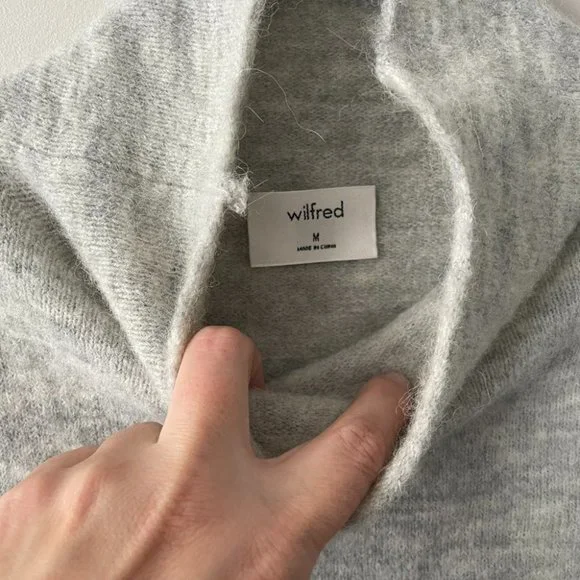 Aritzia Wilfred Lorin Sweater Turtle Neck Long Sleeve Tie Waist Gray Medium - Picture 7 of 7